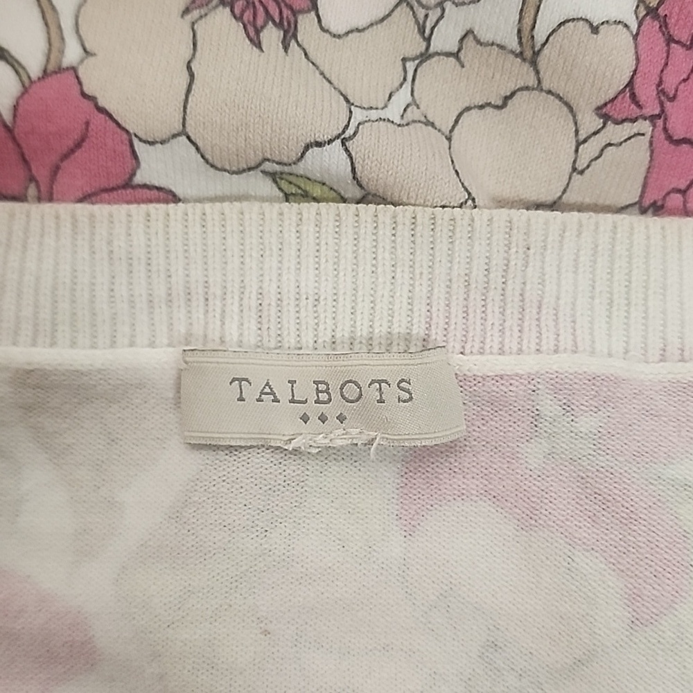 Talbots feminine flower beautiful soft pink/ whit/cream lightweight, sweater. - Picture 5 of 6